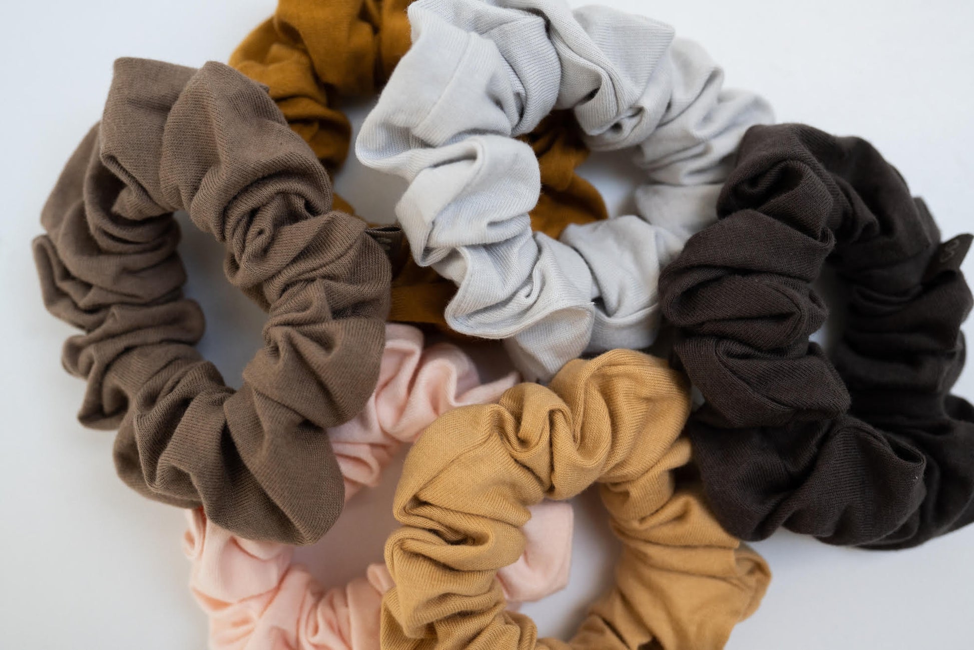 Scrunchies 2pk - KOOSHOO Organic - Here and There Makers